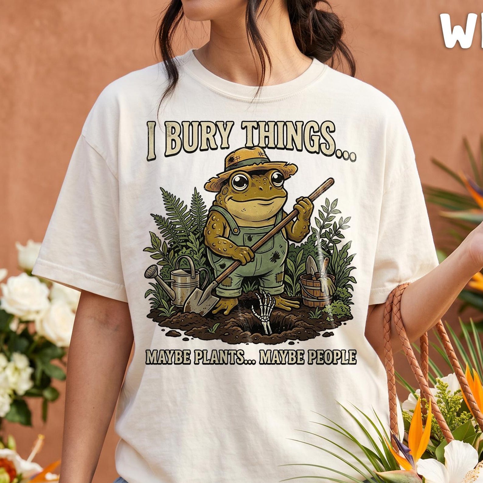 Comfort Colors® - I Bury Things Maybe Plants Maybe People Toad Shirt, Funny Gardener Dark Humor Tee, Sarcastic Garden Frog T-Shirt XL
