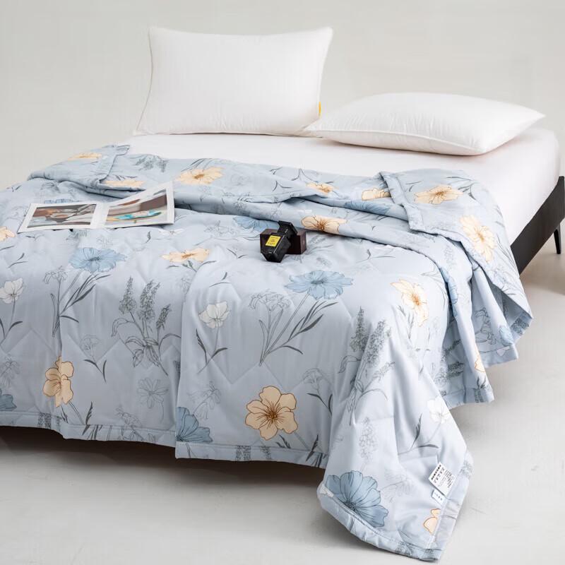 FIRS Floral Summer Cooling Quilt