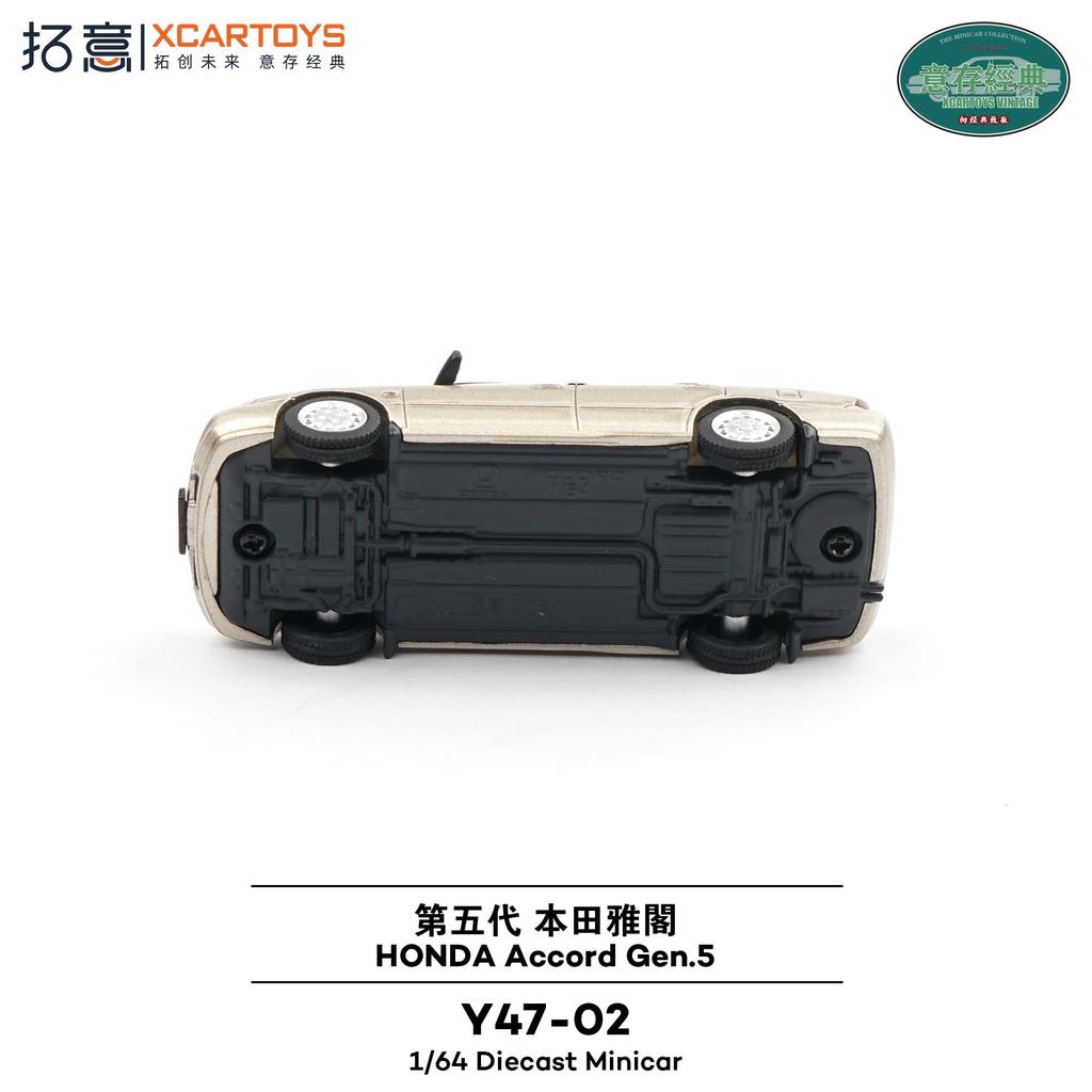 Takui Honda Accord 5th Generation Champagne Gold Finished Model (XCARTOYS) 1/64 - Y47-02