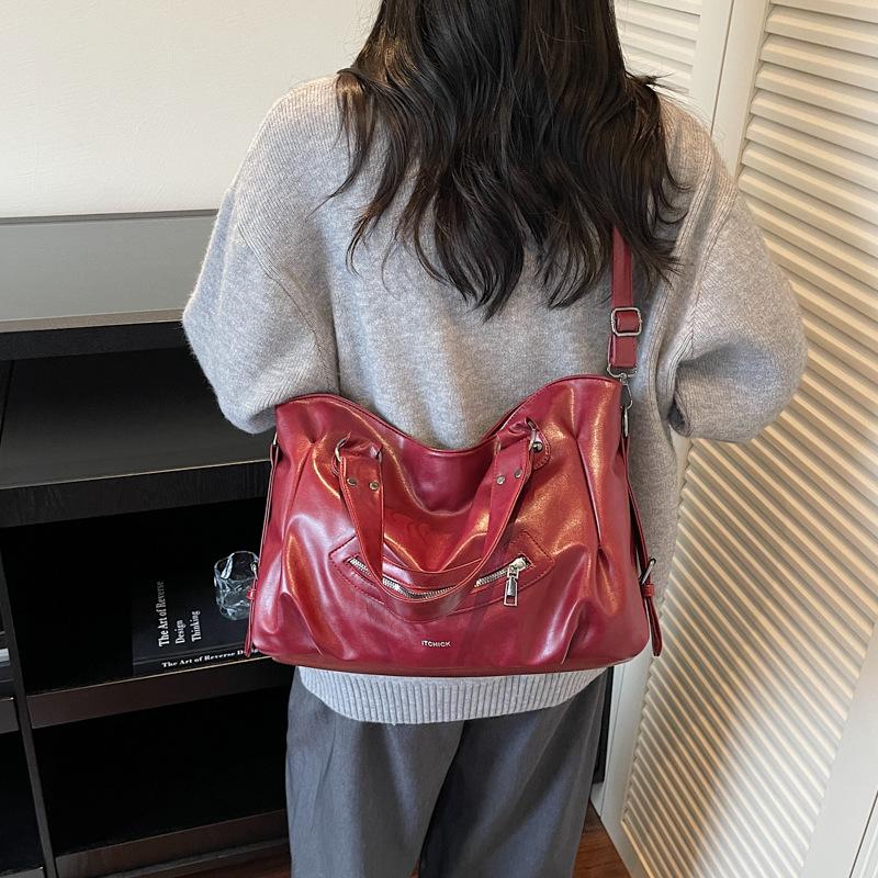

Premium retro large-capacity bag 2025 new commuter women s shoulder messenger bag short-distance portable tote bag бордовый