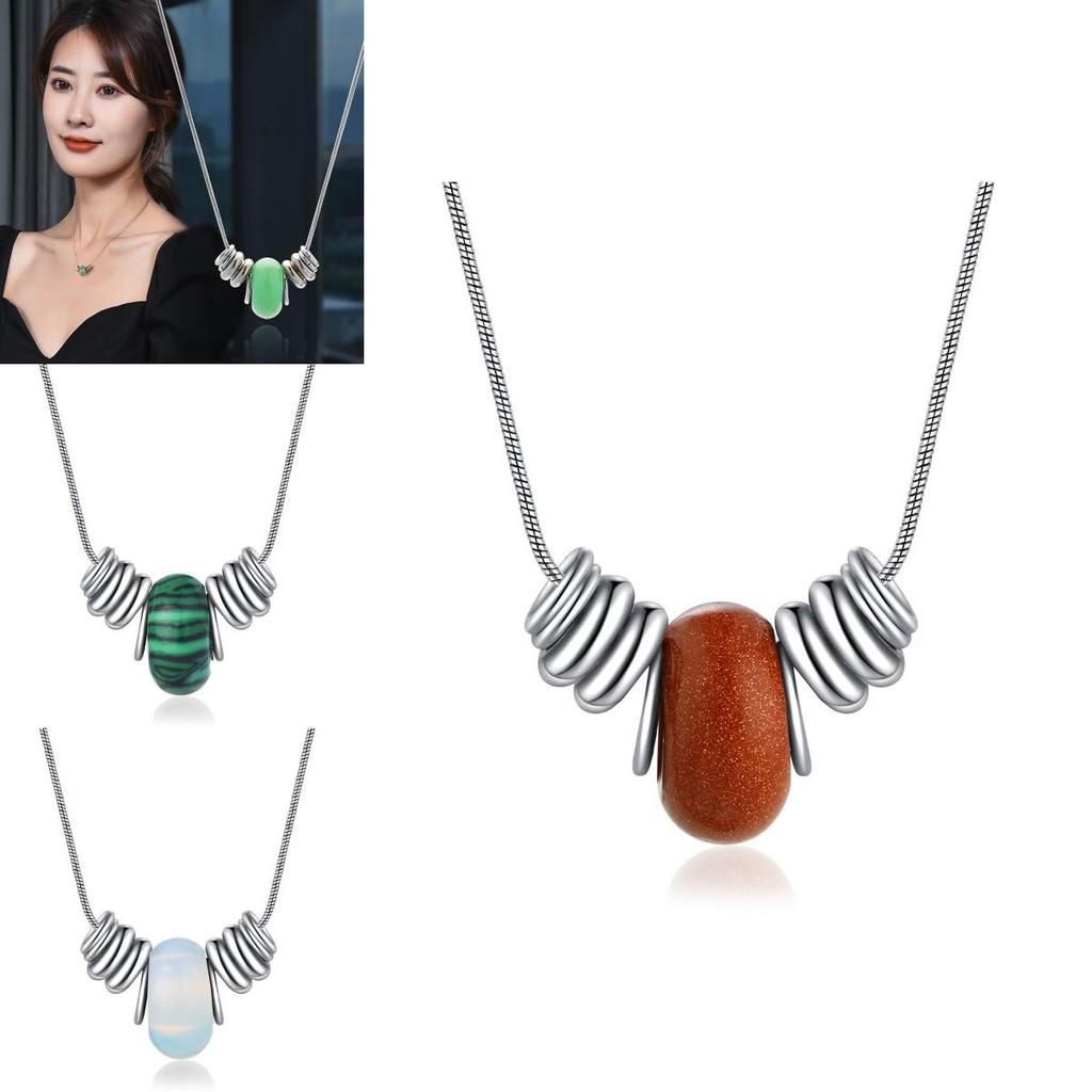 Elegante 2022 Naturkristall-Halskette für Frauen mit Titanstahl-Schlüsselbeinkette und geometrischem Design für stilvolle Geschenke