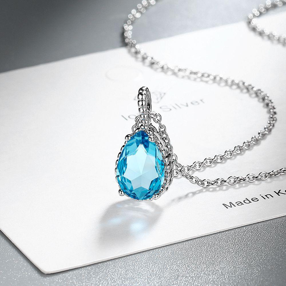 Romantic Holidays Water Drop Zircon Necklace Classic Single Teardrop Collarbone Chain Pear Pendant Necklace Female Gifts for Girlfriends