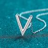 V-förmige Musan-Diamant-Micro-Microclava-Halskette aus 925er Silber