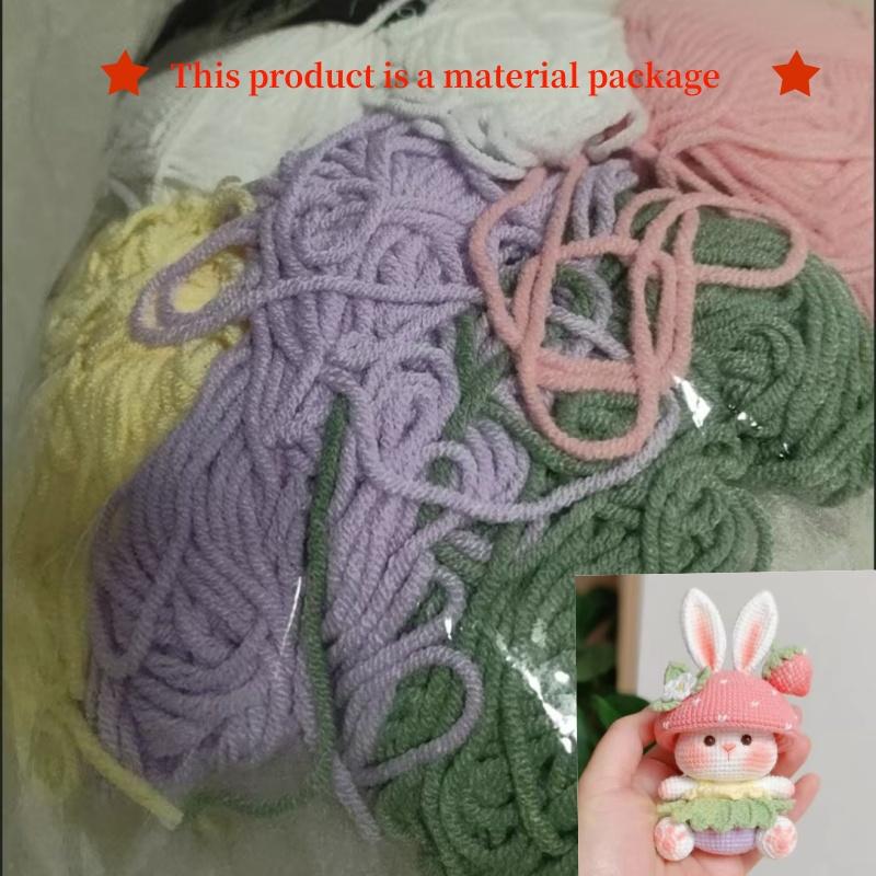 Kreativní Roztomilý Králík Jahoda Panenka DIY Balíček Materiálu Ulevuje od Stresu Ruční Háčkování Tkaní Klíčenka Dětský Dárek