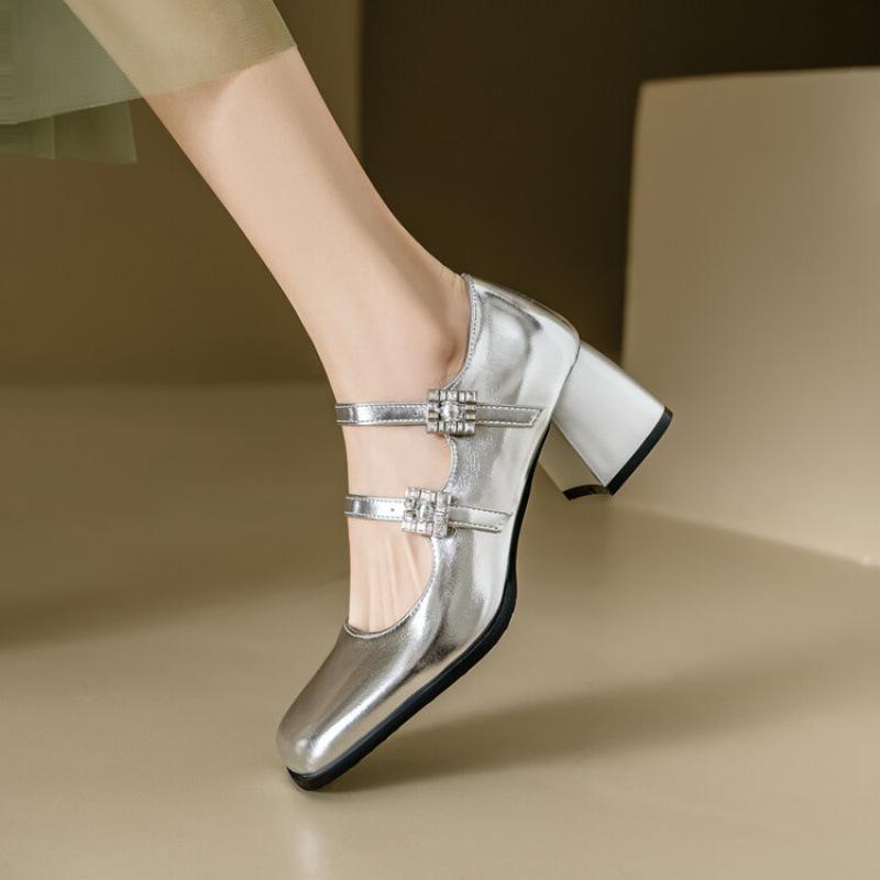 

Casual four-season single shoes new women s high heels shallow mouth low-top buckle rubber soft sole large size shoes square head square heel 39 серебряный