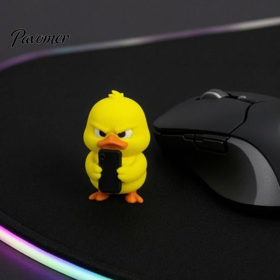 Lustige Auto-Armaturenbrett-Dekoration 3D-gedruckte gelbe Entenfigurine, Statue mit lebendigen Ausdrücken, Schreibtisch-Ornament für das Büro, niedliche Miniatur-Ornamente