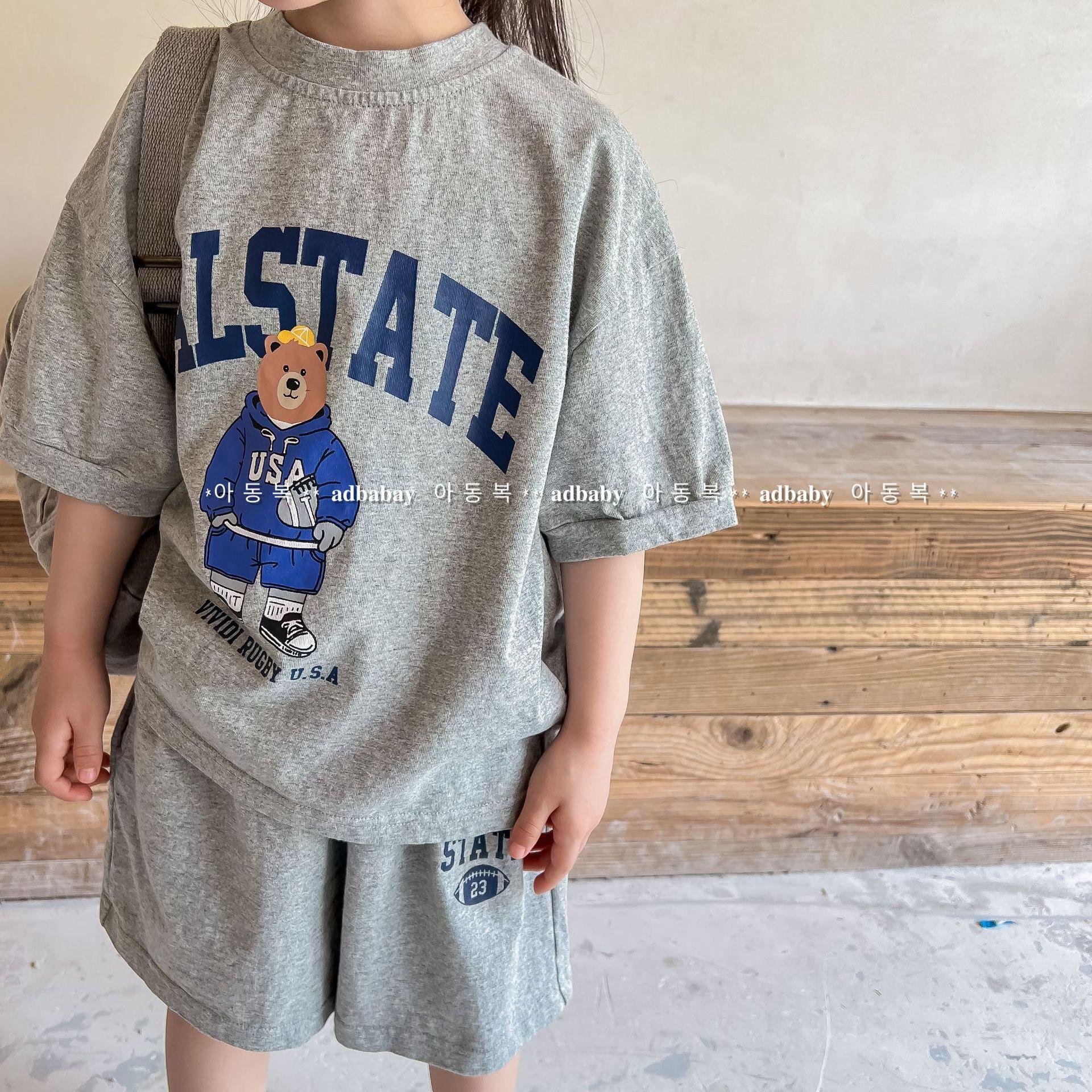 

Детский спортивный костюм Детские комплекты Одежда для мальчиков и девочек Футболка + Шорты Летний с коротким рукавом Детская одежда с быстрой сушкой 120