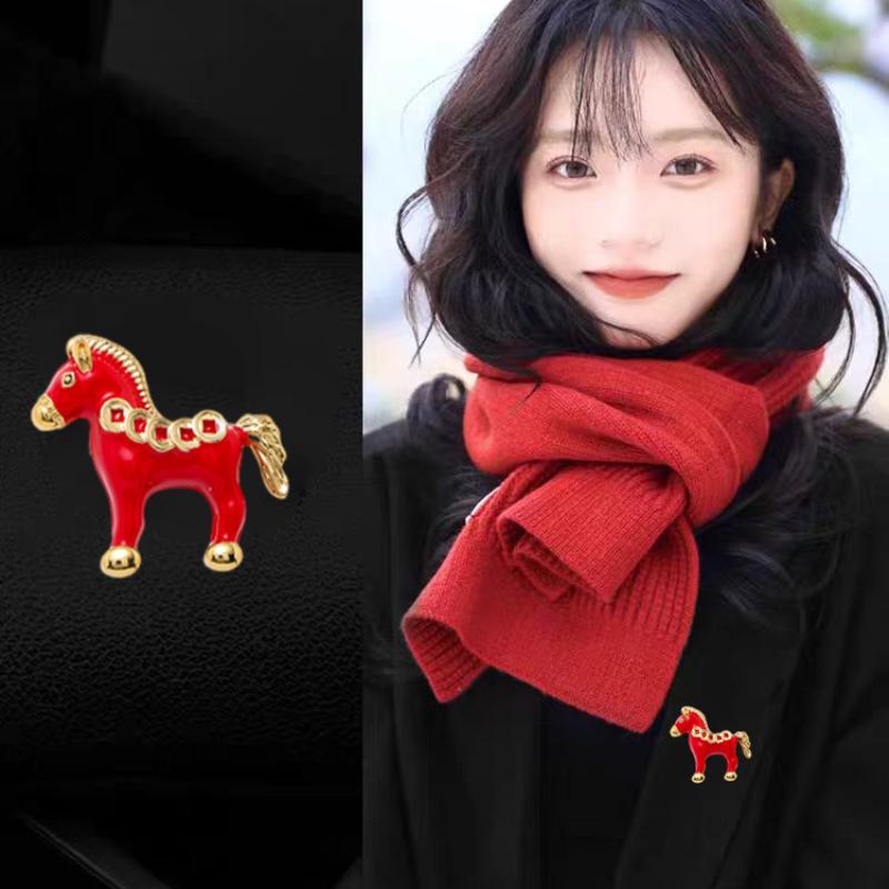 Cute Red Dripping Oil Zodiac Pony Brooches Versatile Animals Horse Corsage Pins Clothing Accessories Year'S Day Gifts