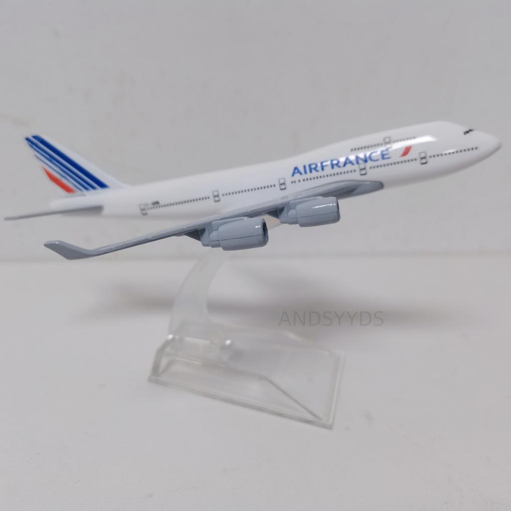 Diecast 16cm Metal Alloy B747 Aircraft Air France Airplane Model 1/400 Scale with Stand 747 Aviation Souvenir Plane