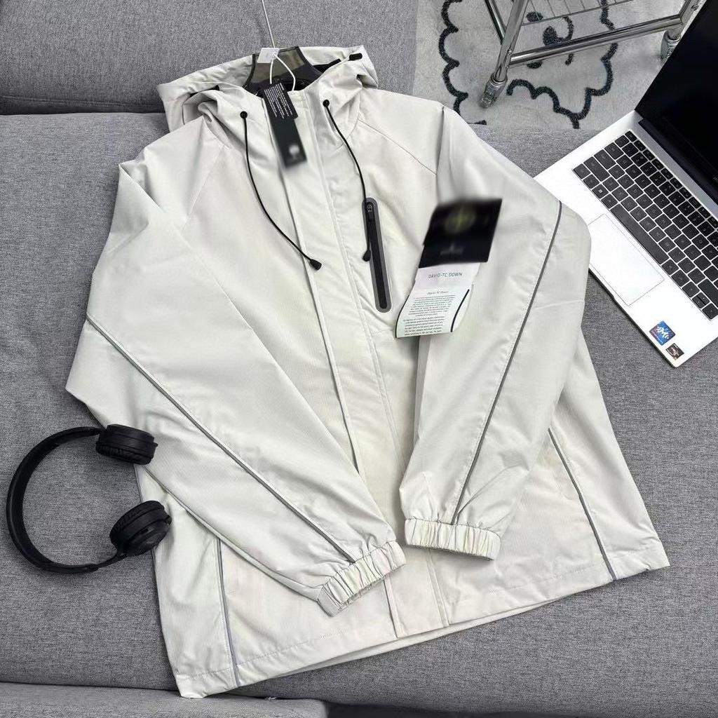 Unisex Kapuzen-Reflex-Softshell-Windbreakerjacke - Amerikanischer Lässiger Stil mit Stein-Abzeichen