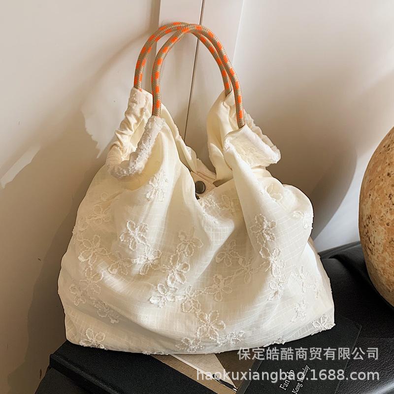 New Chinese Style National Style Bag 2025 New Trendy Shoulder Handbag Literary Small Fresh Women's Bag Large Capacity Tote Bag