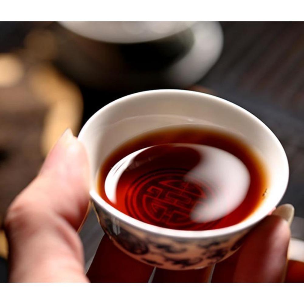357g Yunnan Reifer Pu-erh Tee Kuchen Premium Gekochter Shu Puerh Erdig Glatt Reiches Aroma Gereifter Tee Geschenk für Teeliebhaber
