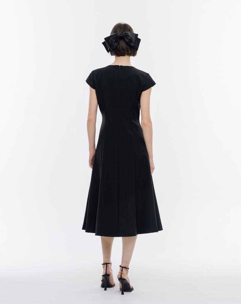 Ish Round Neck Classic Princess Line Cap Sleeve Dress (Black)