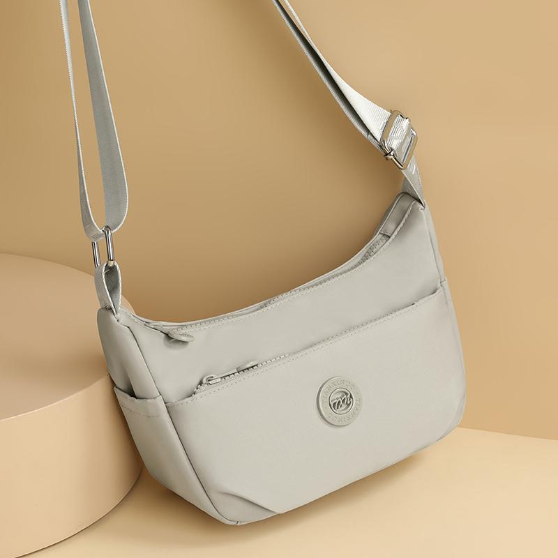 Leichte Nylon-Umhängetasche für Damen, lässige Schulterhandtasche mit verstellbarem Riemen