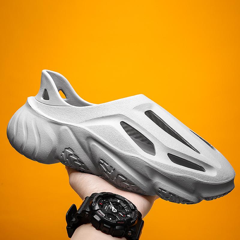 Pantoufles d'été tendance pour hommes, chaussures de plage légères EVA à fond souple, adaptées à l'intérieur et à l'extérieur, nouvelle collection