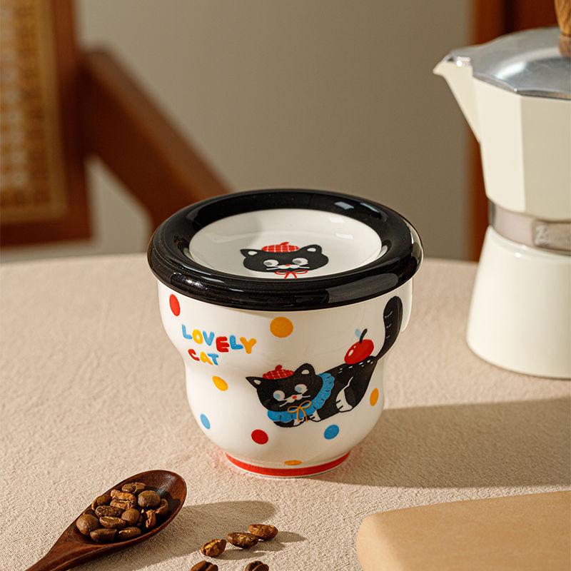 

Мультяшный кот с кофейной чашкой Женская кружка высокой ценности Латте Керамическая кофейная мультяшная чашка Бытовая чашка для воды Бытовые товары 201-300ml чёрный