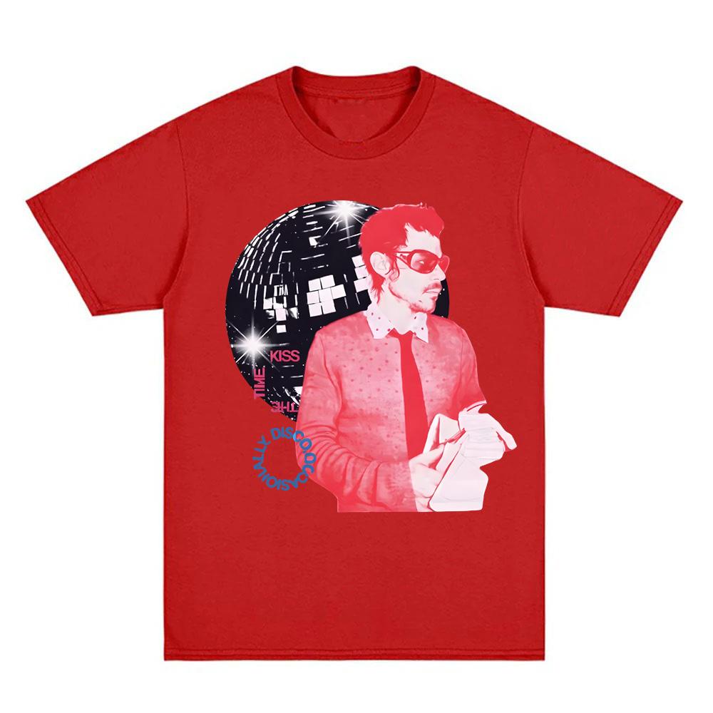 

HarryStyles Kiss All The Time, Disco Occasionally, Seated Side View on a Disco Ball, HS Concert Classic T-Shirt Fashion Clothes XS червоний