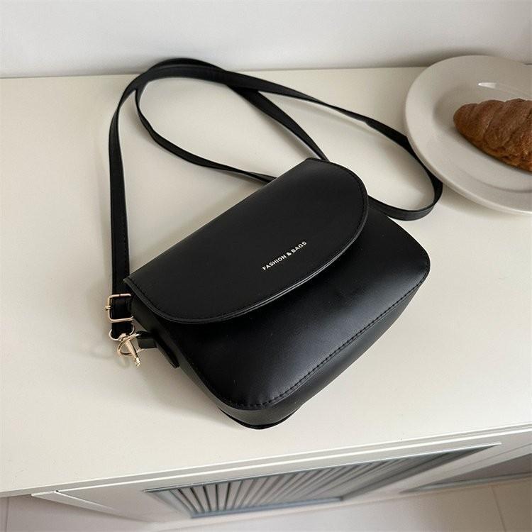 Chic Stylish Small Square Shoulder Bag For Women In Trendy Colors Perfect For Everyday Use