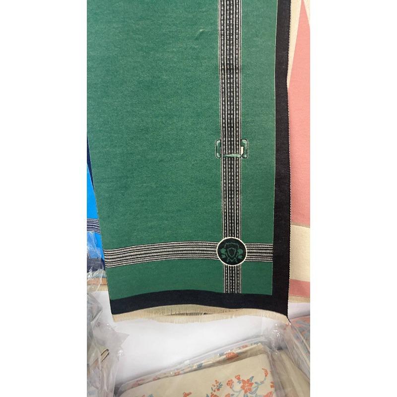 New Simple Korean Style Imitation Cashmere Scarf for Women Autumn and Winter Fashionable Design Niche Scarf Warm and Versatile Travel Shawl