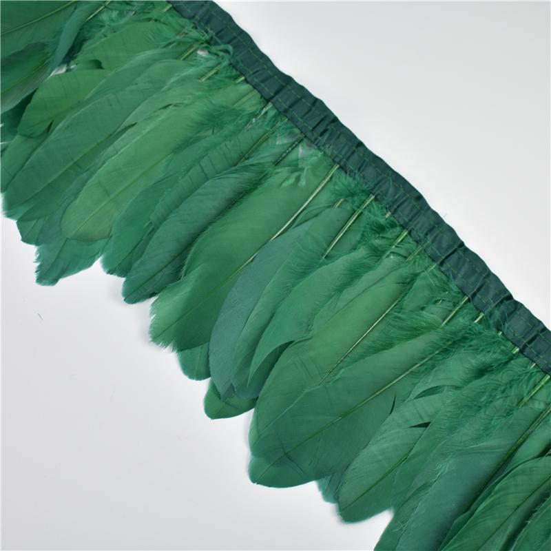 2 Meter Gänsefederbesatz Hochzeitsfeier Dekoration Fransen für Kleidung Makramee Federn DIY Farbige Federn Bänder für Bastelarbeiten