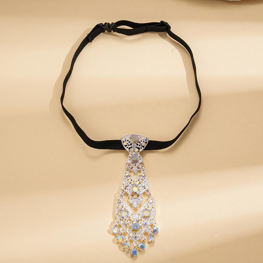Diamond-encrusted Geometric Hollow Tie Fringed Necklace Unique Personality Item