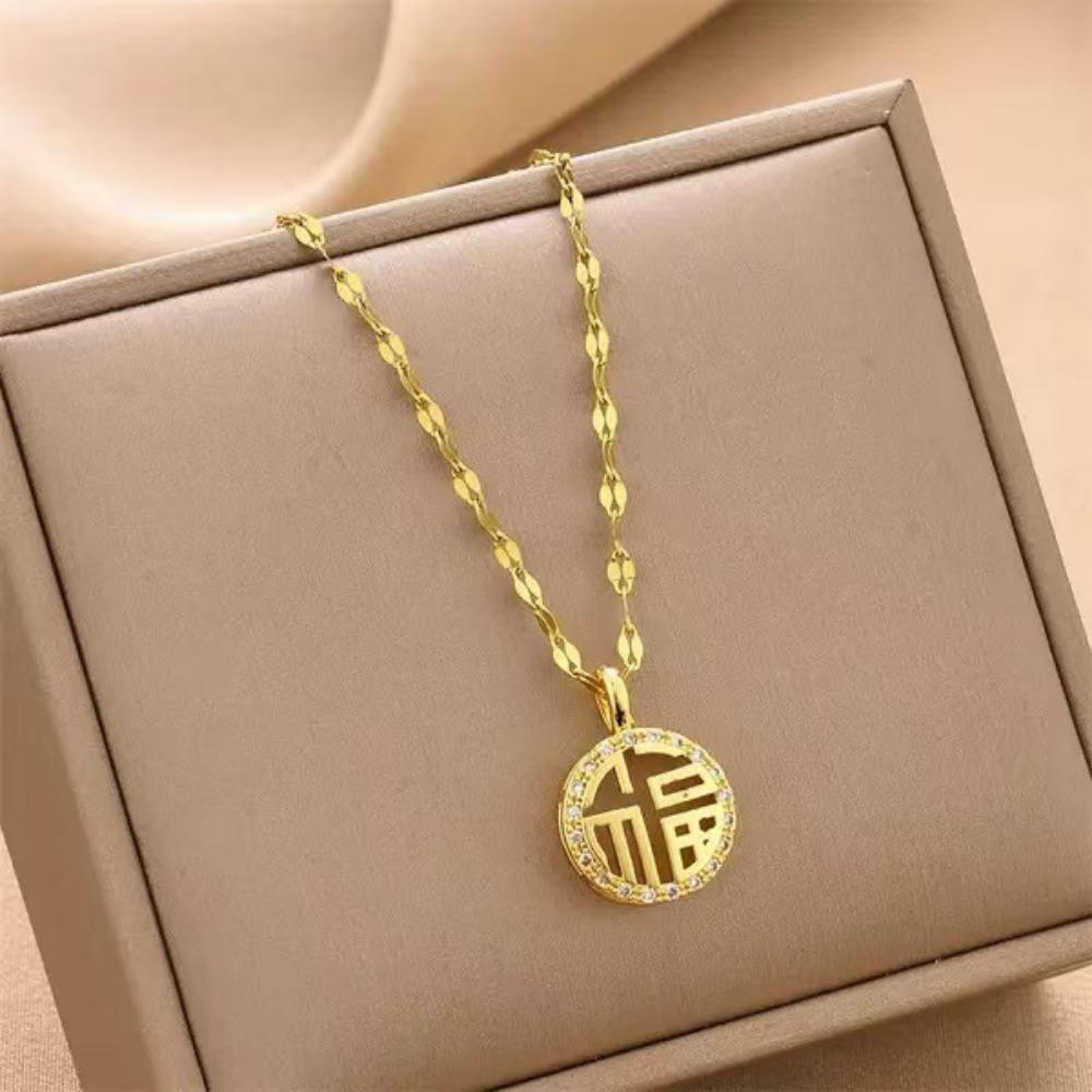 Necklace Does Not Fade Women's Summer High Sense Four-leaf Clover Cat's Eye Titanium Steel Necklace Simple Summer Versatile Accessories