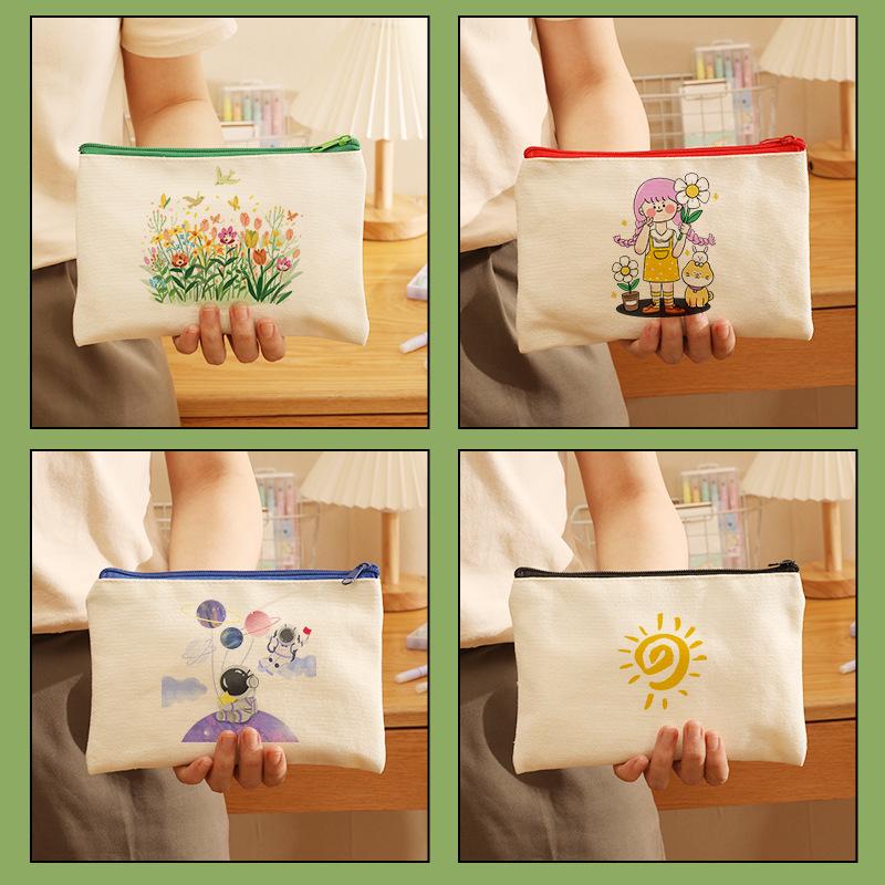 Leere DIY Handbemalte Reißverschlusstasche: Personalisierbarer Stifthalter, Kosmetiktasche, Clutch und Logoaufdruck verfügbar.