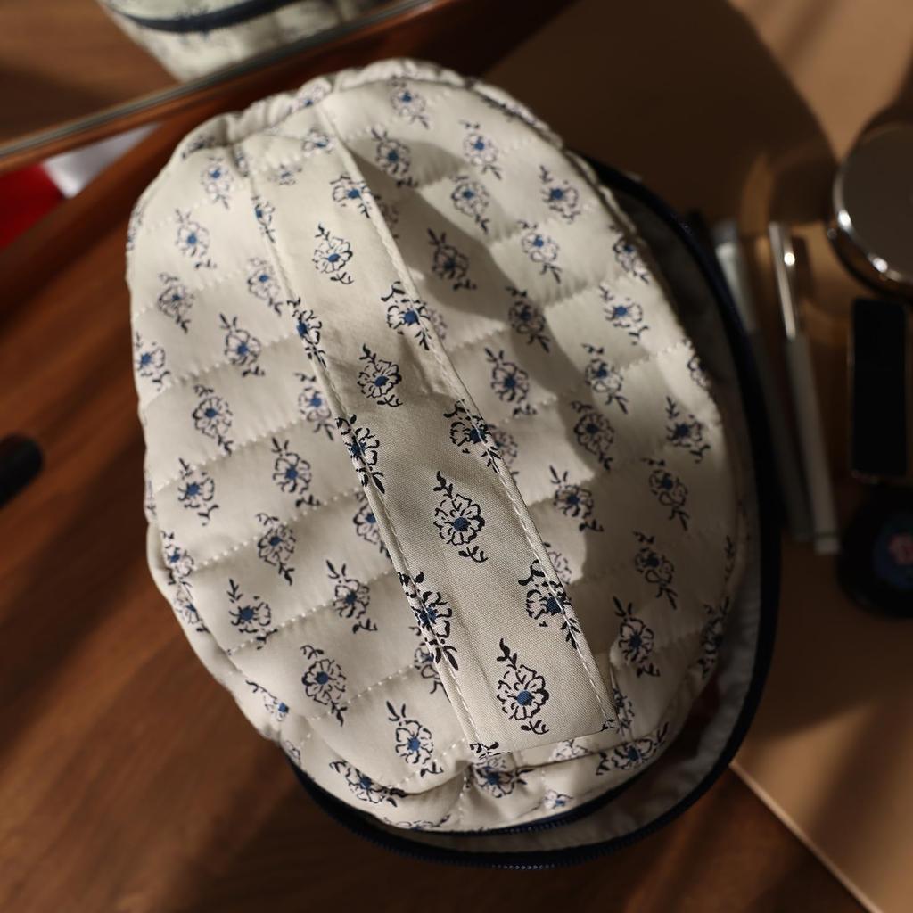 Miucatch Large Capacity Makeup Cosmetic Storage Box with 3D Pouch with Floral Portable Travel Storage Inner Makeup Pouch Pouch, Box, Handle,