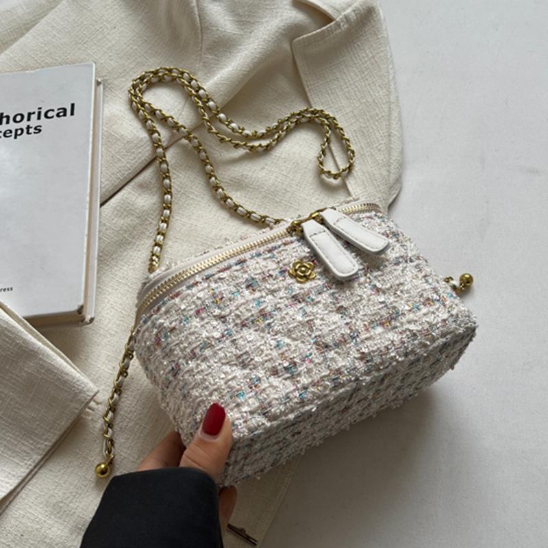 Small Bag Women's New Fashion Knitted Chain Messenger Bag Mini Bag