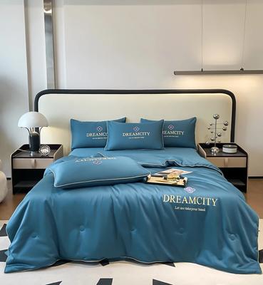 Sommersteppdecke, glatte Klimatisierungsdecke, leichte Sommersteppdecke mit beidseitig kaltgerolltem Rand, gewaschene Seide, bestickt