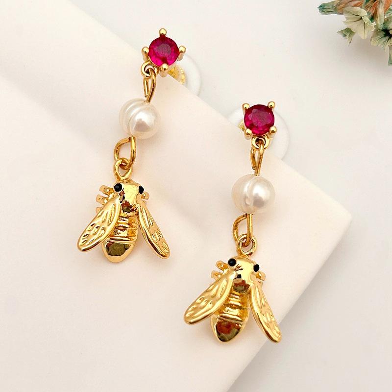 Unique Personality Little Bee Stud Earrings Are Fresh, Sweet And Cute Long Earrings, Light Luxury Fashion Trend Versatile Earrings Women