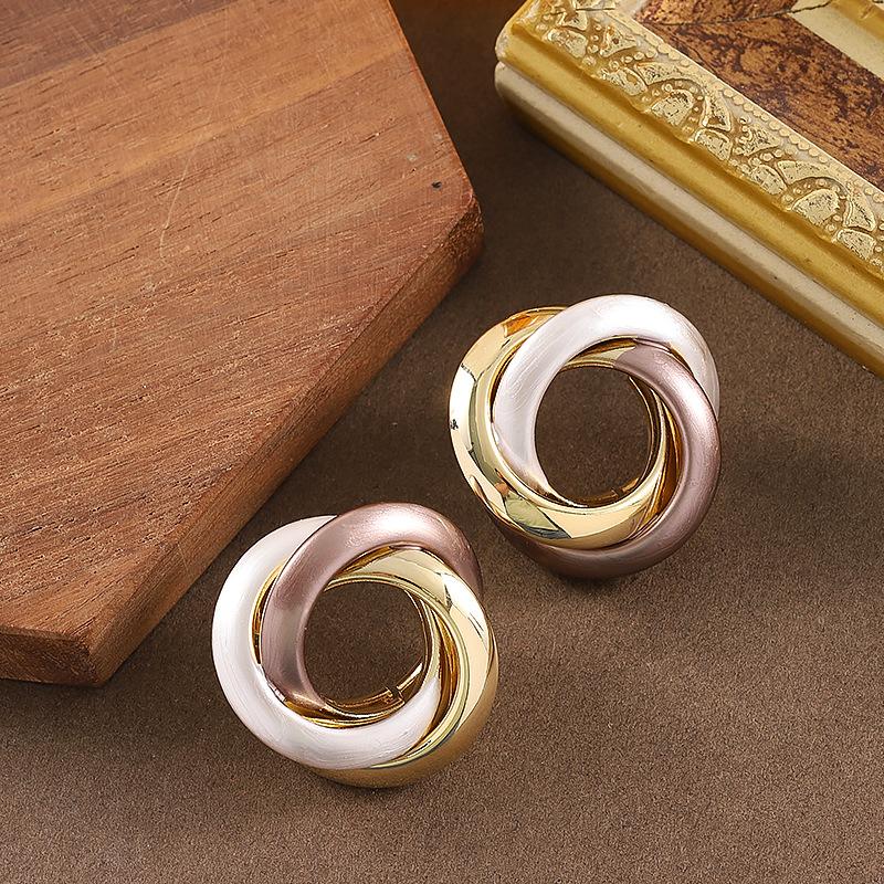 Copper-plated K real gold fashion simple drip geometric ring stud earrings niche personalized commuter earrings 14k real gold plating