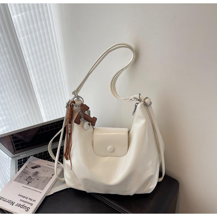 Multifunctional large-capacity messenger bag women's 2025 autumn and winter new commuter backpack high-end niche tote bag