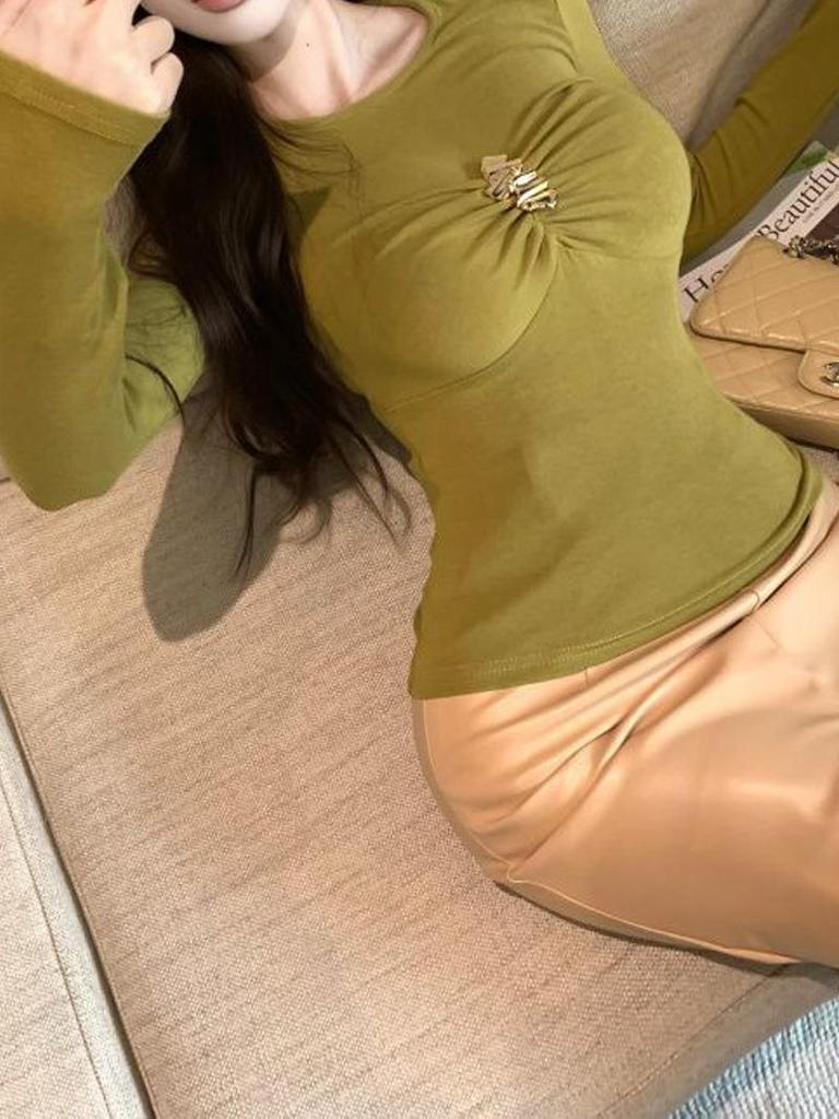 Women's Olive Green Pleated Round Neck Long Sleeve T-shirt, Slim Fit Base Layer for Spring/Autumn