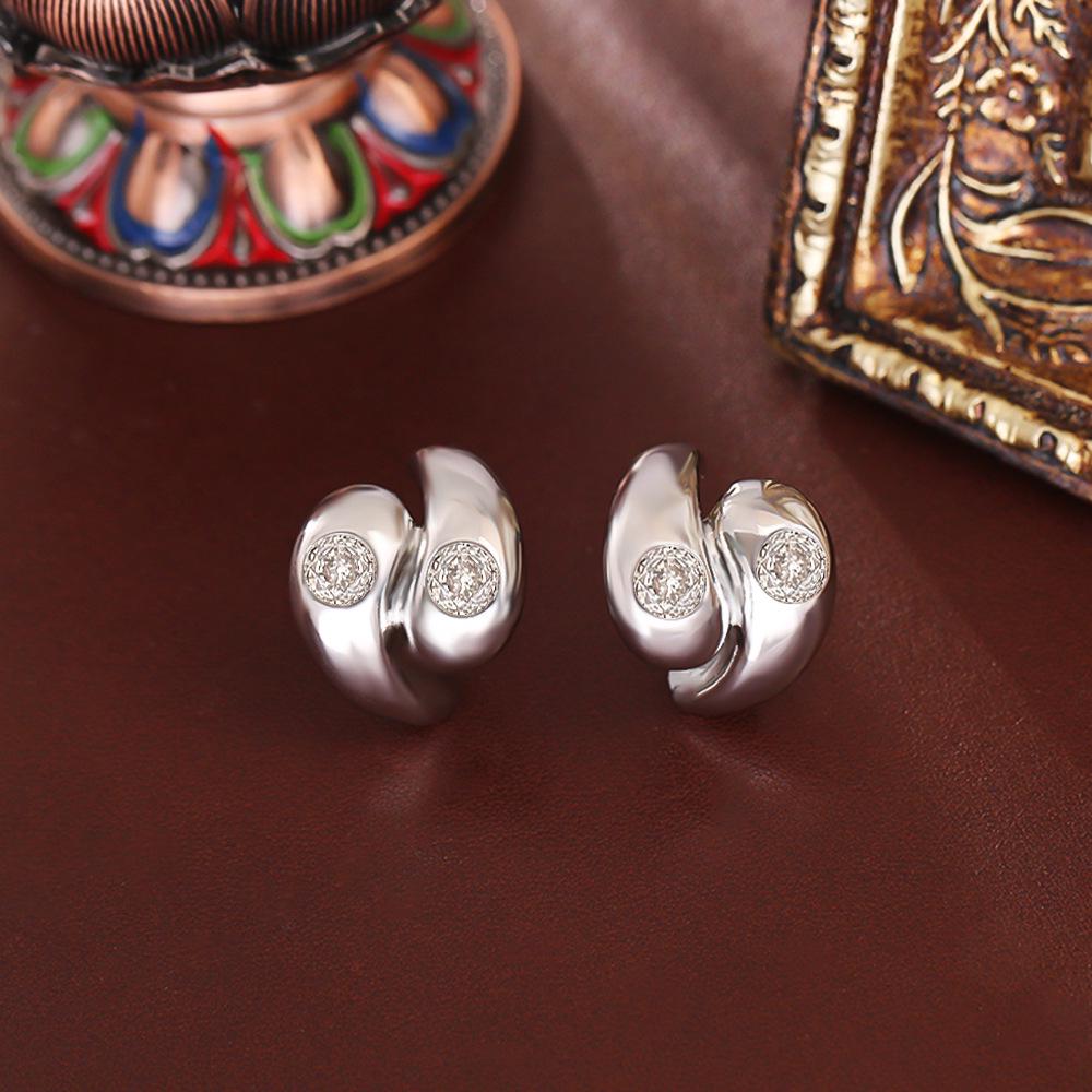 

Elegant Zircon Teardrop Earrings: High-End, Trendy Design with Unique Charm, Net-Red INS Style Jewelry