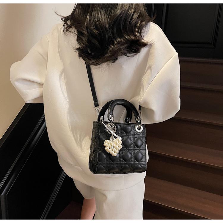 Niche Design 2025 Trendy Fashion Casual Handbag - Stylish Shoulder & Crossbody Small Square Bag