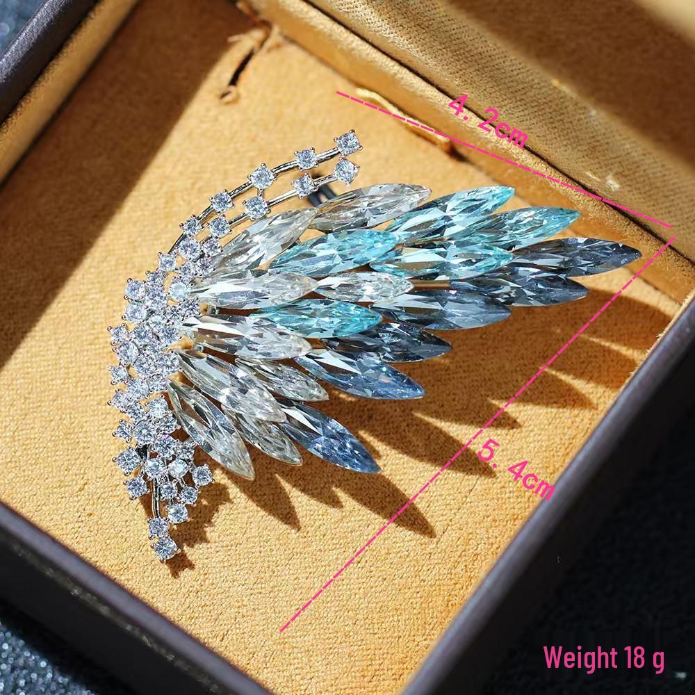 Exquisite Butterfly Rhinestone Brooch - Versatile 3D Floral Alloy Accessory for Women