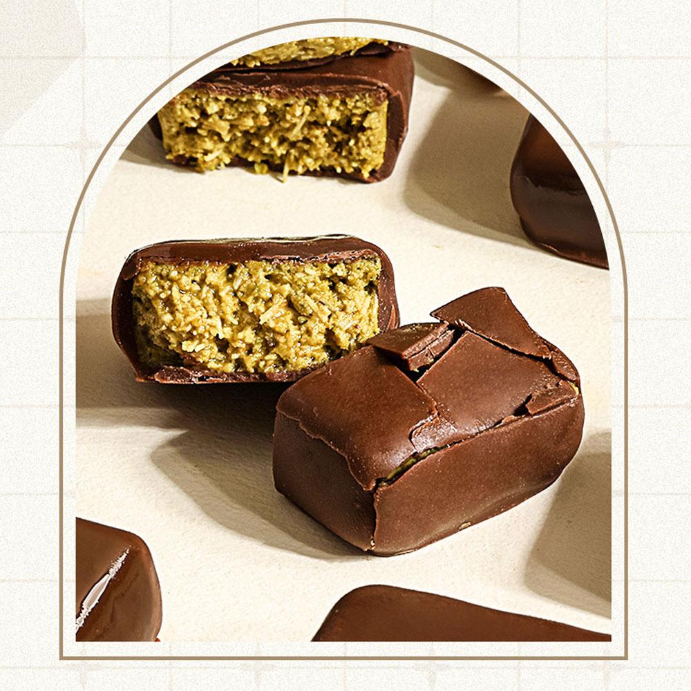 Korea Chuckles dubai chocolate 1 box of 4 pieces / 1 box of 9 pieces original danube and postachio kunafa