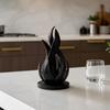 Moderní socha do obývacího pokoje 3D tištěná abstraktní socha plamene, minimalistické zkroucené umění, dekorativní měkký bytový doplněk, soška na stůl a