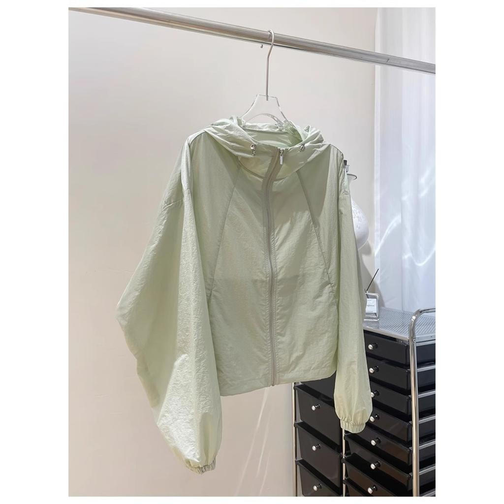 Damen Leichte Atmungsaktive Kapuzenjacke - Sommer Schutzgürtel mit Reißverschlusstasche, Lockerer H-förmiger Schnitt, Maschinenwaschbare Freizeit-Outdoorjacke