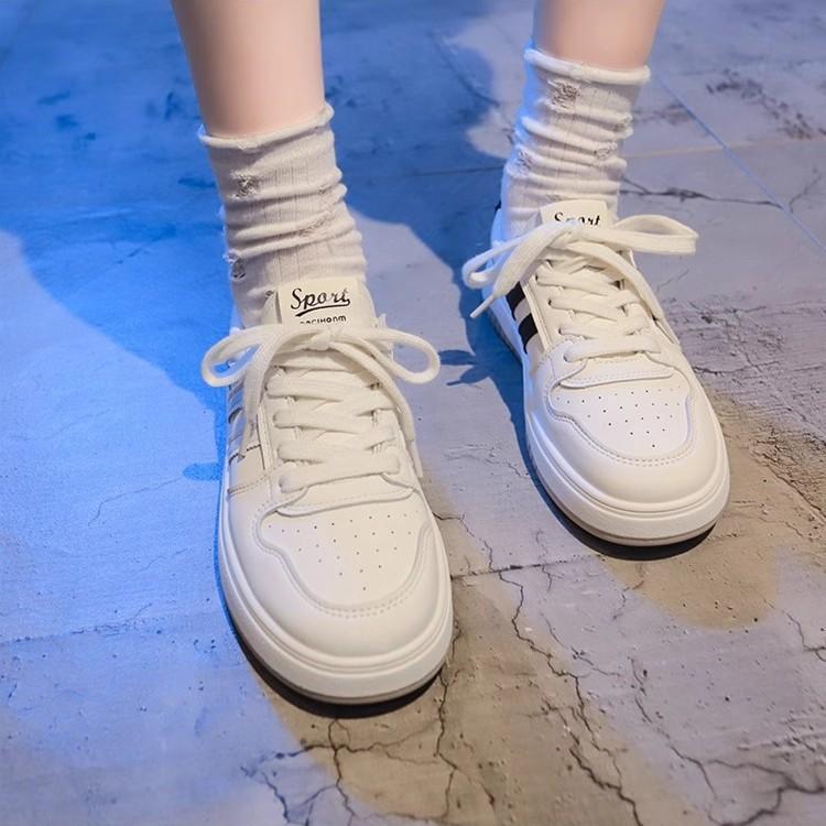 Little white shoes women's 2025 spring new board shoes women's casual sports shoes foreign style versatile student shoes ins tide