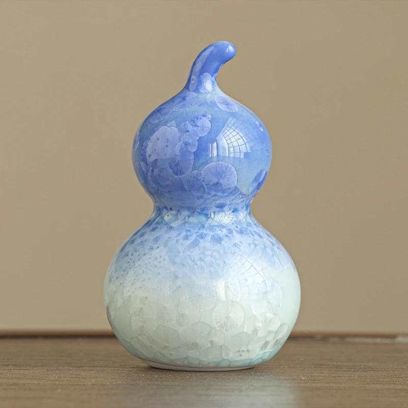 

1PC Creative Ceramic Gradient Mini Gourd Tea Pet Ornament, Cute Home Decor for Tea Ceremonies and Tabletop Decoration