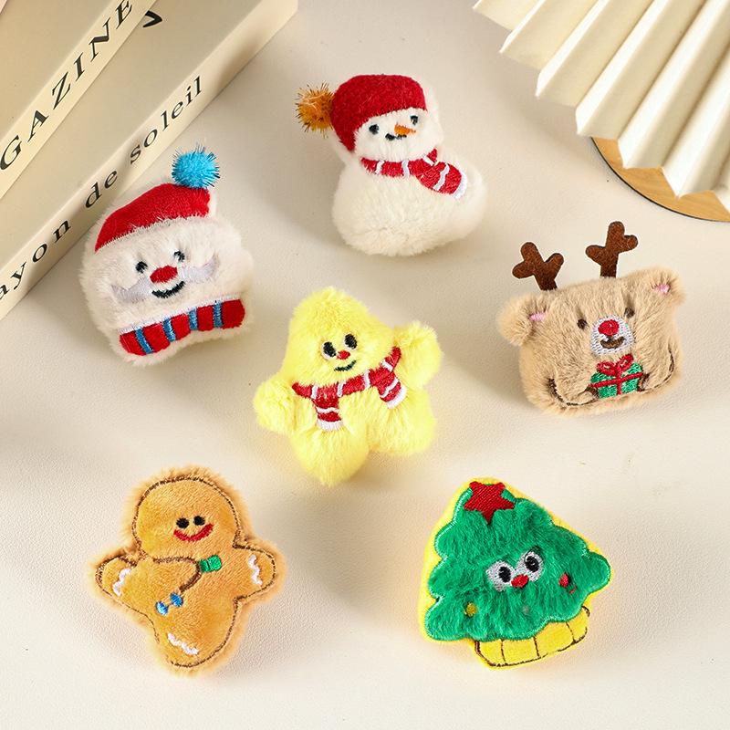 Cute Christmas Plush Cartoon Brooch - Versatile Decorative Pin for Girls