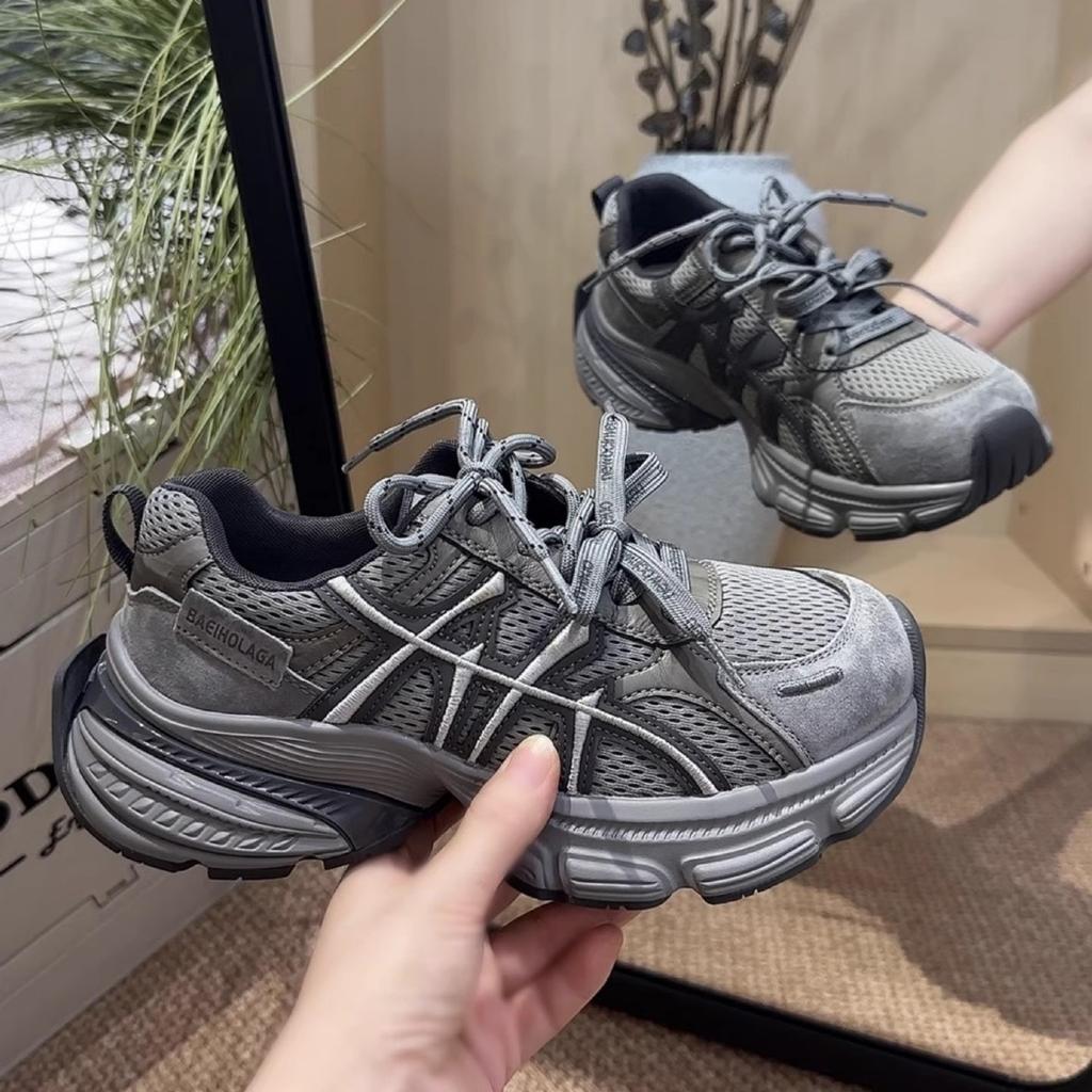 Super fire huge good-looking explosion thick-soled heightened gray dad shoes women's 2025 new casual sports shoes women's shoes