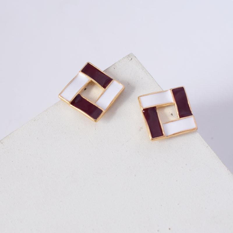 Korean-Japanese Geometric Colorful Drip Oil Celebrity Stud Earrings – Trendy, Fashionable, Versatile Women's Accessories.