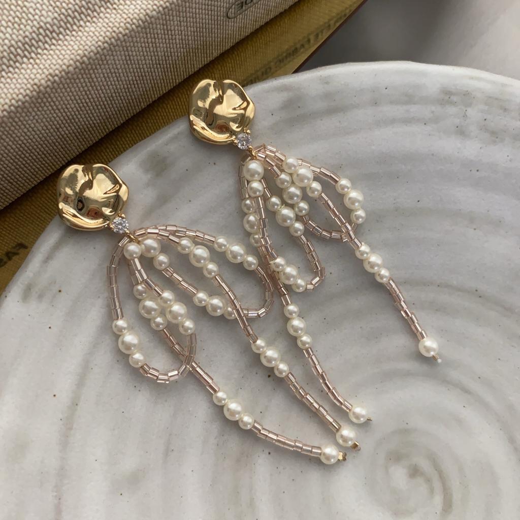 Retro Temperament Pearl Bow Flower Earrings Women'S Senior French Design Earrings