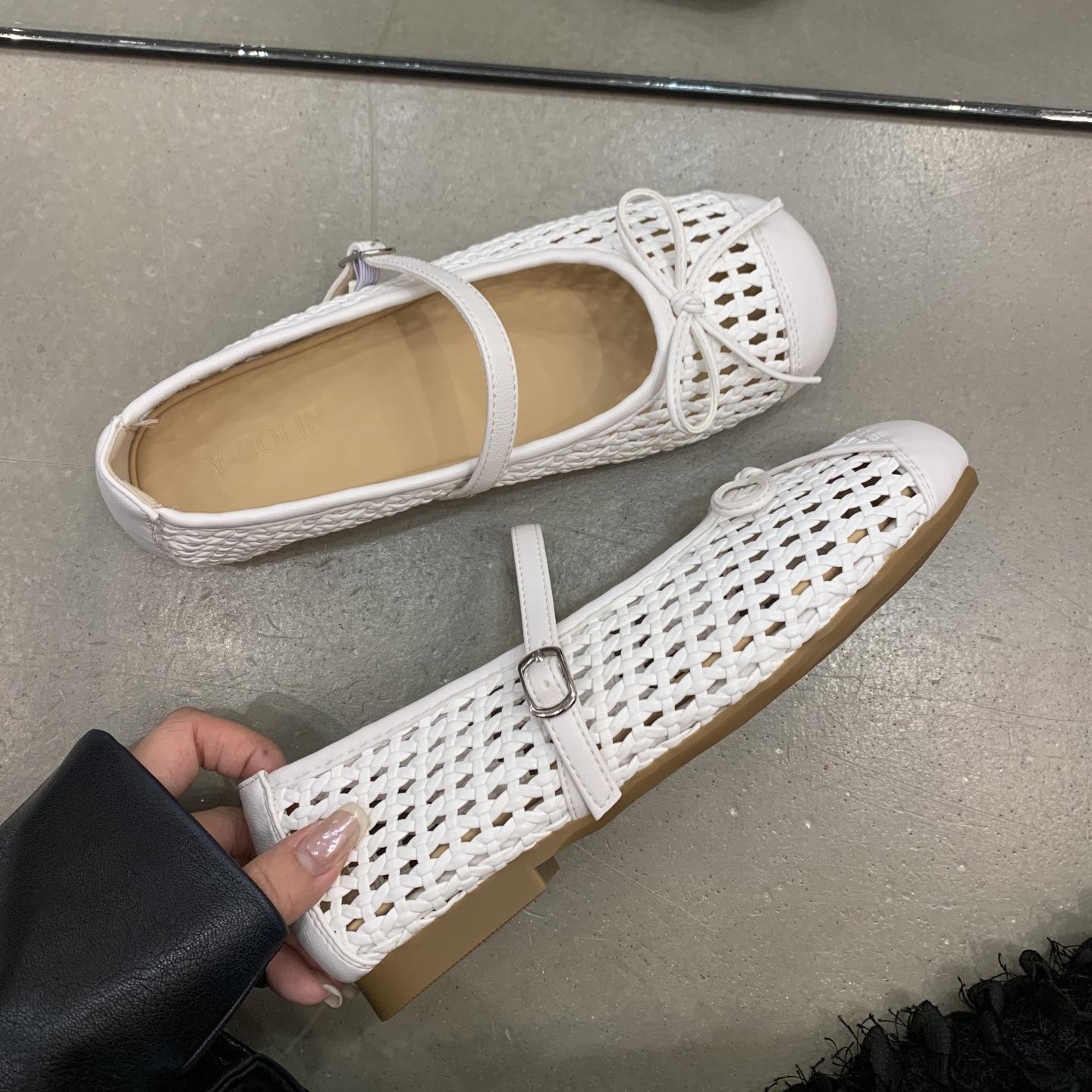 

Shallow single shoes women s summer 2025 new one-character buckle with bow casual flat-bottom woven hollow hole shoes 40 бежевый