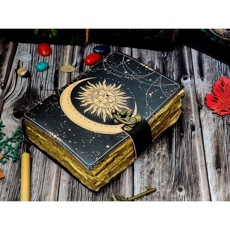 Sun Moon Vintage book for Men Women 200 Handmade pepar with Loc for Traveling Sketchbook poetry Notebook Birthday gifts For him pegan book