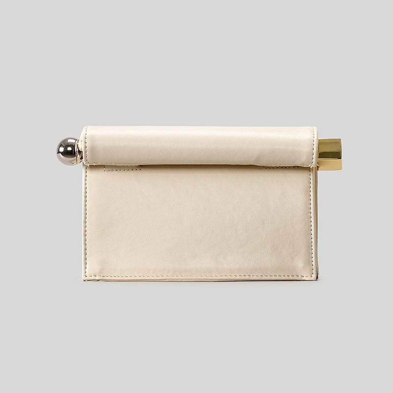Luxusní designová kabelka pro ženy Nová módní taštička na párty s kovovými ozdobami Taška na ples pro dámy Crossbody taška