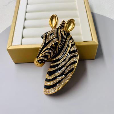 Frauen Mädchen Palaststil Pferdekopf Kristall Emaille Abzeichen Brosche Vintage Retro Dame Zebra Tropföl Anstecknadel Accessoires Schnallen